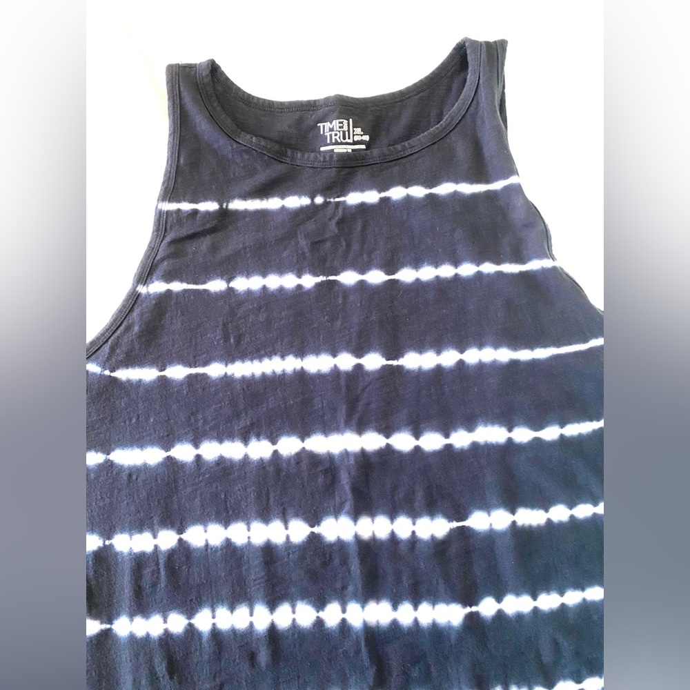 Time and Tru Blue  and White Tie-Dye Tank Top XL  tee 100% Cotton